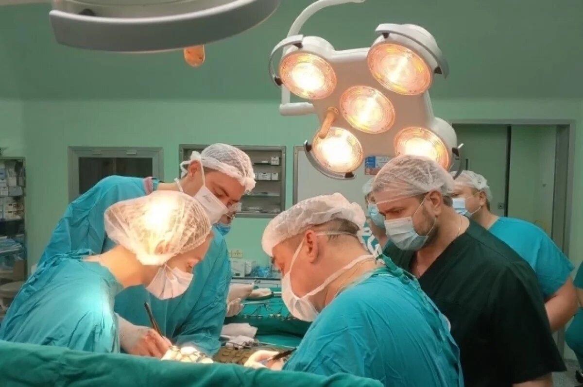 В Ялуторовске впервые провели сложную операцию на артериях