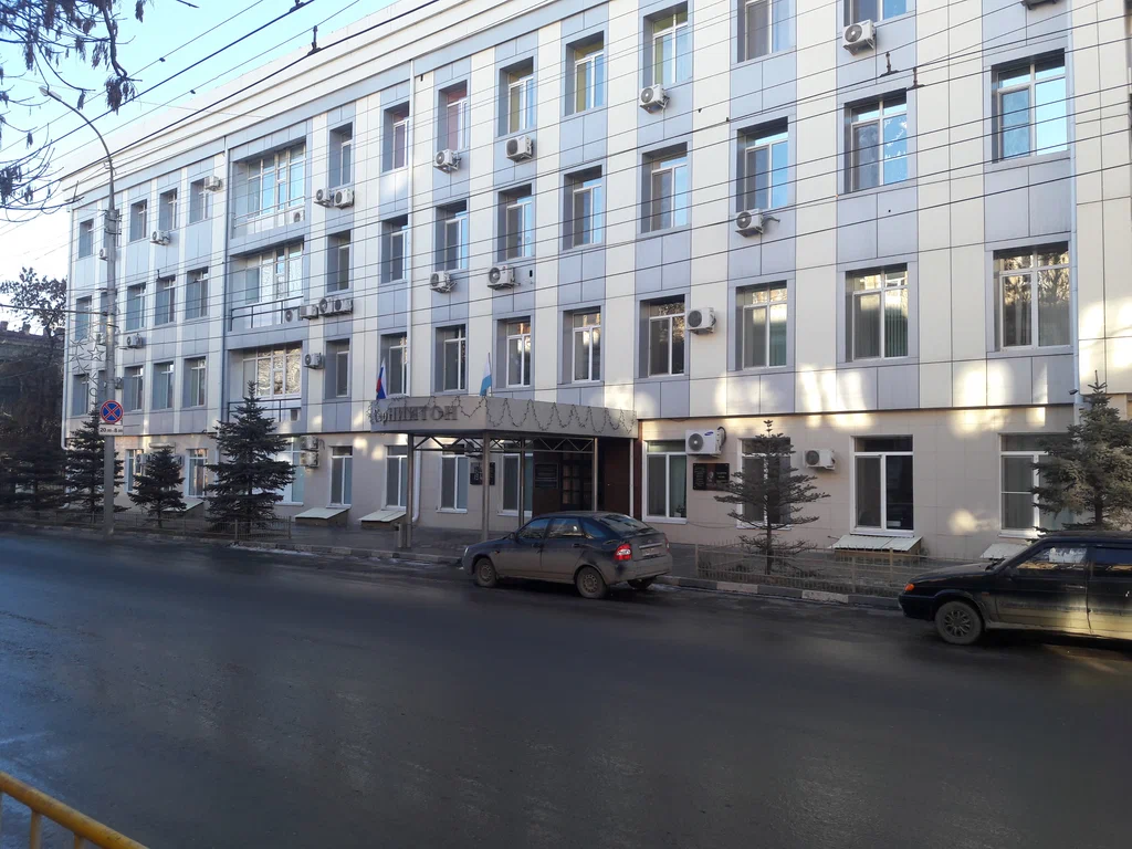 Саратовские врачи меняют суставы на «родные» с помощью робота-хирурга