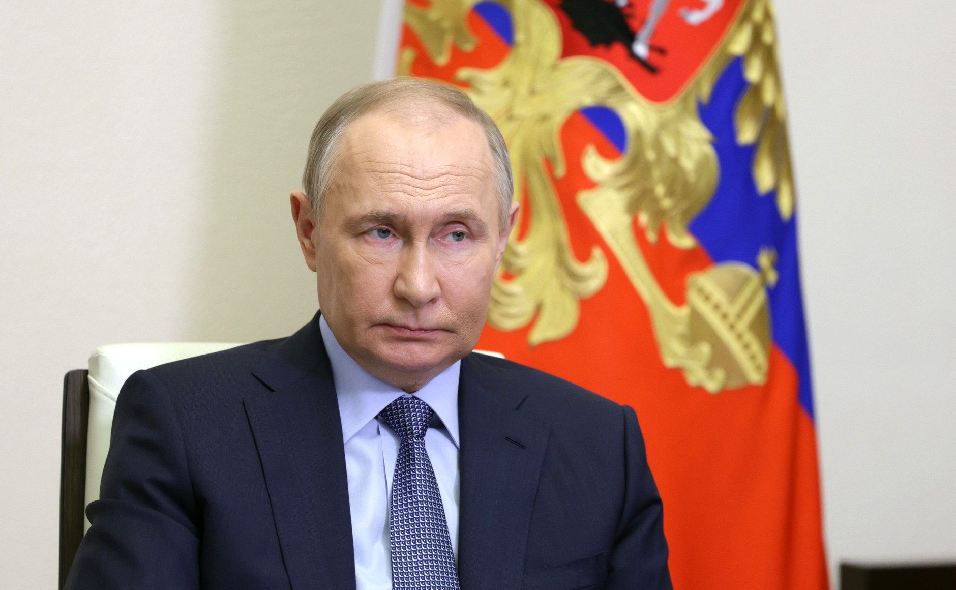 Путин ввел уголовное наказание за подделку справок об опасных болезнях